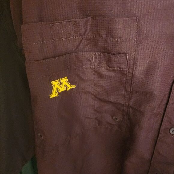 Minnesota Golden Gopher ProEdge Maroon Short Sleeve with UPF 50+ NWT - Picture 3 of 4